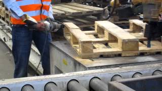 Riparazione pallet EPAL a norma-Scaroni Pallets.MOV