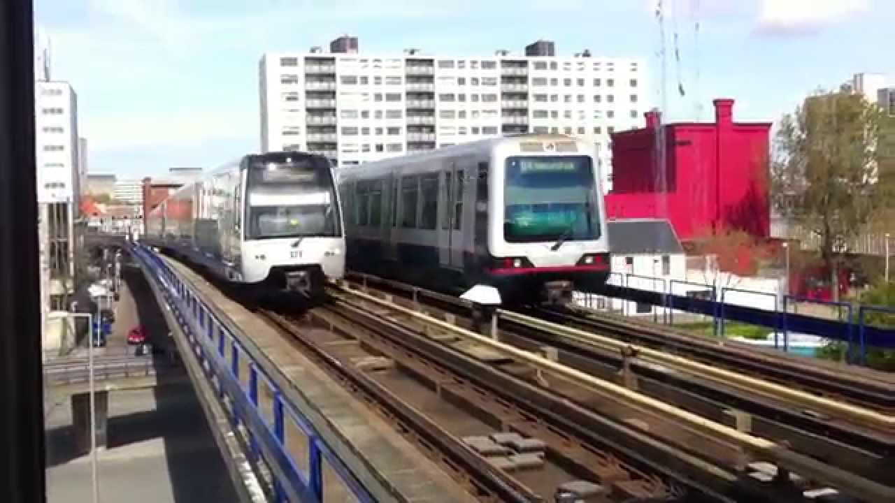 RET Metro Type B Combi & Type SG3 Te Zuidplein Rotterdam Op Lijn D ...