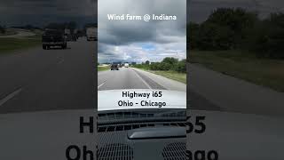 Perjalanan dari Ohio ke Chicago melewati wind farm di Indiana