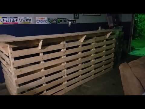 Building a pallet bar for the man cave Building a pallet bar for the man cave