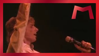 Barry Manilow - I Write The Songs (Live from the 1984 BBC Special Manilow Magic)