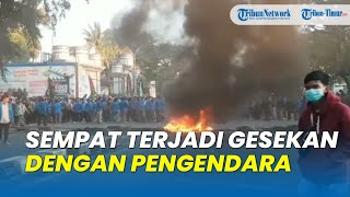 Sempat Terjadi Gesekan antara Mahasiswa dan Pengendara Motor di Depan Kampus Unismuh Makassar