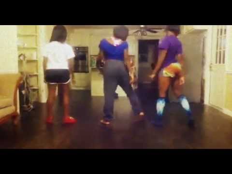 Twerk-Butts! (Dance For You) - YouTube