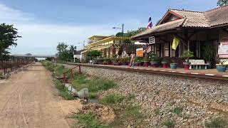 รถไฟไทย SRTขบวนรถด่วนพิเศษทักษิณที่38สุโหงโกลก-กรุงเทพ ALSTHOM4142ผ่านสถานีรถไฟหนองจอก