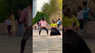 Gore tan se sarakta jaye 🤩😍 #explore #shortvideo #viral #dance #bollywood #youtubeshorts #explre