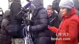 20091225 刘晓波宣判时，厅外情况1