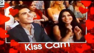 Zac Efron & Vanessa Hudgens - MTV Movie Awards 2010 (Kiss Cam)