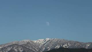 【4K】白い月、北アルプス　White moon over the Northern Alps