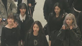 여자친구(GFRIEND) 5년만에 다시 나타난 미녀들 인천공항 구름다리 by 전바이러스