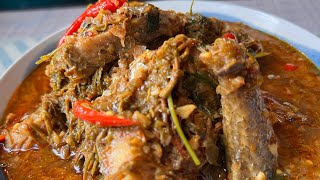 ငါး ကင်းပွန်ချဉ် ချက် ချဉ် စပ် Sea fish with concinna leaves