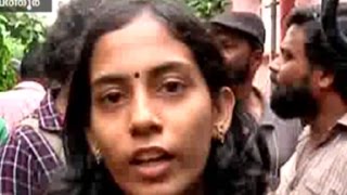 Police has been try to kill Maoist leader Roopesh on fake encounter, says his daughter.