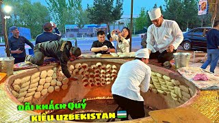 Turns out this is how Uzbek people 🇺🇿 entertain distinguished guests