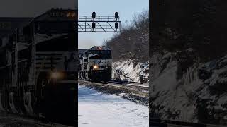 NS 28C w/ Friendly Crew in the Snow. #train #railroad #norfolksouthern