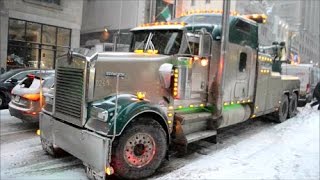 OUTSTANDING KENWORTH W900 WRECKER IN DOWNTOWN MONTREAL