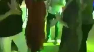 Virat Kohli and Anushka Sharma dance
