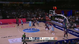 Isaac Humphries Posts 24 points & 11 rebounds vs. New Zealand Breakers