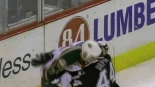 Kyle Wanvig vs Brooks Orpik Dec 8, 2005