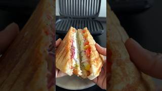 Grilled Sandwich 😋#shorts #sandwich #sandwichrecipe #cheese #ytshortsvideo