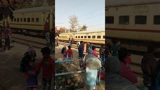 13010 down, DOON Express (Yog Nagri Rishikesh to Howrah) 5 hr delay,  crossing nichitpur station