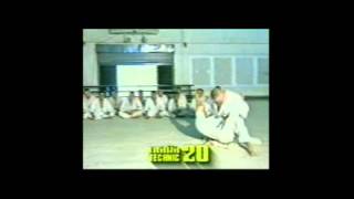 Shorin Kempo Honbu Sifu McInnes (Military Police Academy RTA Dojo)shorin kempo .avi