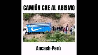 🚨Impactante🥺 : Camión cae a profundo abismo en Ancash.