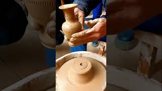 Traditional ceramic craftsmen are making pottery