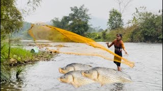 The technique of fishing with a net is wonderful