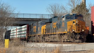 CSX 9 Leading I142-19 Meets CSX 3258 Leading M583-20 on 1/20/25