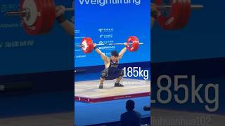 Liu Huanhua (109) 185 kg snatch