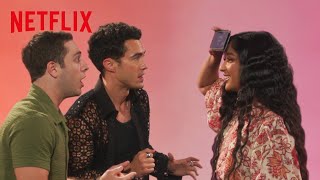 The Never Have I Ever Cast Plays Heads Up | Netflix