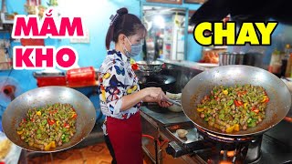 CƠM CHAY MẮM KHO | CẬN CẢNH QUY TRÌNH NẤU MẮM KHO CHAY CỰC NGON CỦA CHỊ ĐẸP BÌNH DƯƠNG