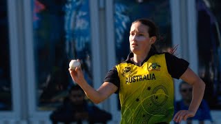 Megan Schutt in the wickets | Women's T20 World Cup