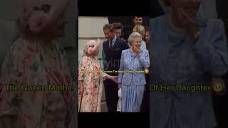 The moment Queen mother touches her daughter hand #short #queenmother #thequeen #ukroyalfamily