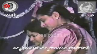 Savitri Behaviour with Gemini Ganesan First Wife Alamelu | Savitri Rare Video Footage | Gossip Adda