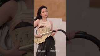 神仙姐姐刘亦菲: 玫瑰之美与永恒的风采 (Liu Yifei: Rose Beauty and Timeless Elegance)