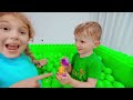 Five Kids Four Colors Water Balloons Challenge