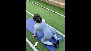 Crazy thicc asian yoga in tight leggings