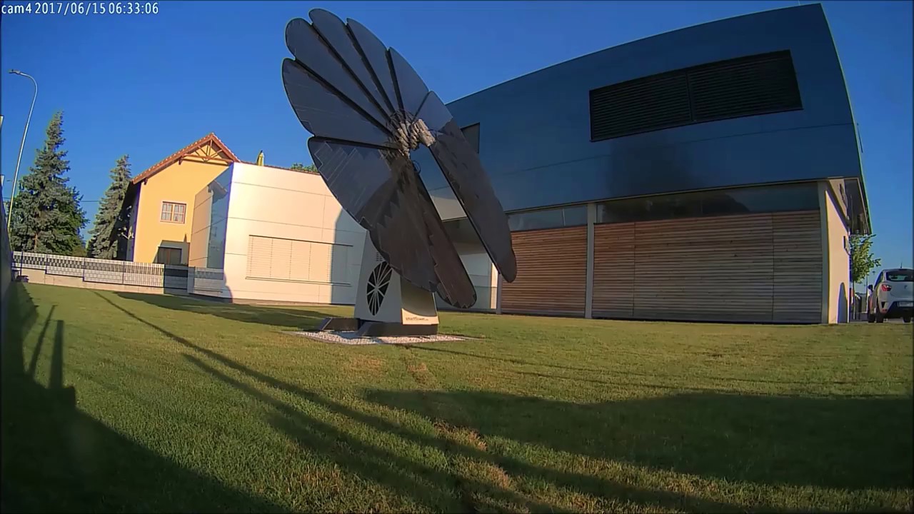 A Day With Smartflower All In One Solar Sysem Youtube