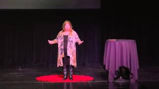 Can public libraries survive the electronic age? | Laura Heinz | TEDxTexasTechUniversity