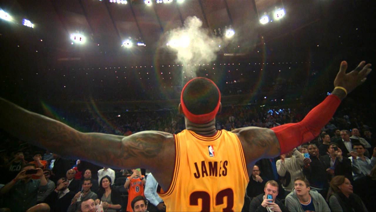 Phantom: LeBron James' Chalk Toss In 1000 Fps At Madison Square Garden ...