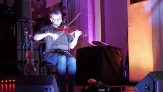 Sam Sweeney - Highway To Warrington/Steppy Downs Road (live at Downend Folk Club)