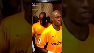 WATCH OLD KAIZER CHIEFS PLAYERS SINGING