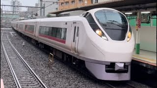 E657系K6編成が警笛を鳴らしながら北千住駅を通過するシーン