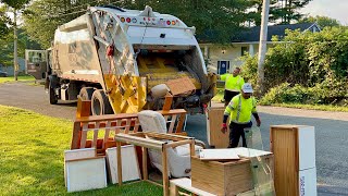 Mega Disposal Garbage Truck VS Summer Bulk Piles