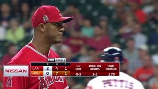 LAA@HOU: Ramirez escapes trouble with quick glove