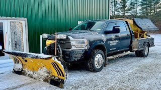 Pounding the 6.7 Cummins Plowing Snow In The Worst Conditions