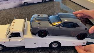 Unboxing - Chevrolet C30 1967 Ramp Truck 1:18 - Acme