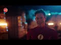 فلاش وريفرس فلاش بيكتسبو قوة خارقه لانهائية والمعركه بينهم كانت هتنهي العالم من كتير قوتهم flash 8