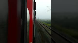 16316 KCVL- SBC LHB express | Bangarpet | foggy weather