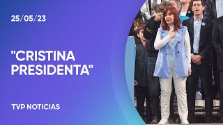 CFK cantó el Himno en una Plaza de Mayo desbordada